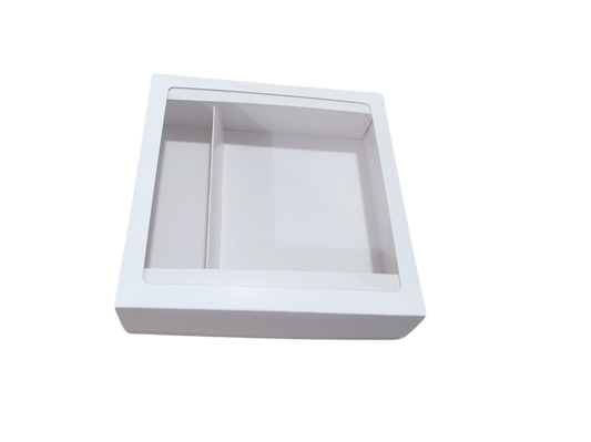 Cutie albă cu capac și fereastră din acetofan – 15x15x5 cm