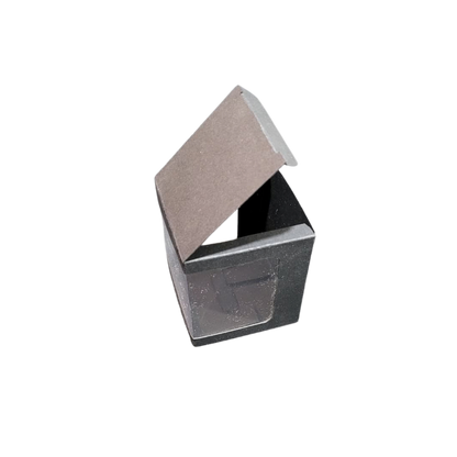 Cutie carton neagră cu fereastră pe laturi, 7.5x7.5x8.4 cm – Pe – imagine 6