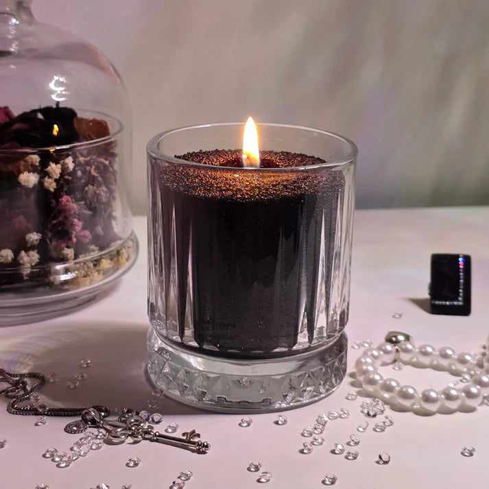 Black Opium – Candle Sand Parfumat cu Fitile din Bumbac