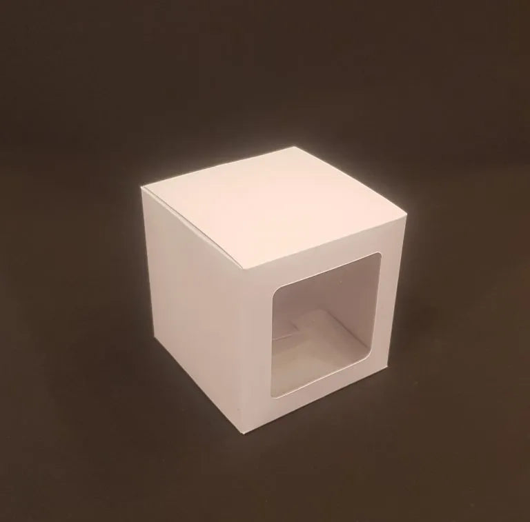 White product box with 7.4 cm glass