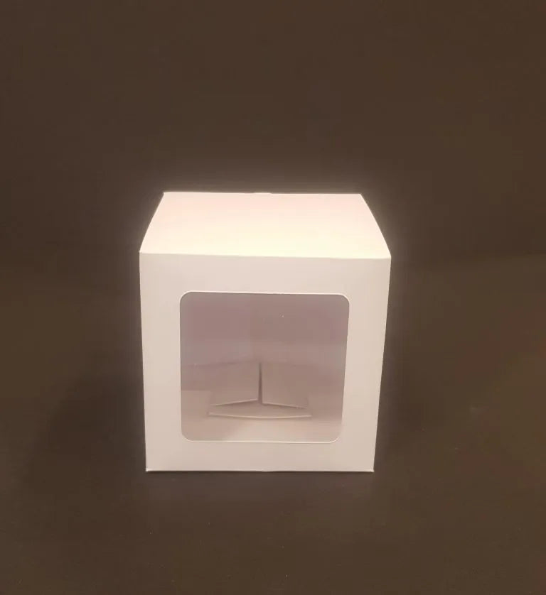 White product box with 7.4 cm glass