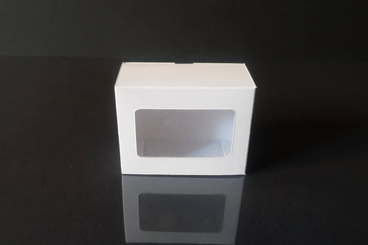 White box with window 6.5x5x3cm