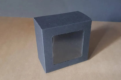 Cutie cu fereastra-negru 8x8x3 cm