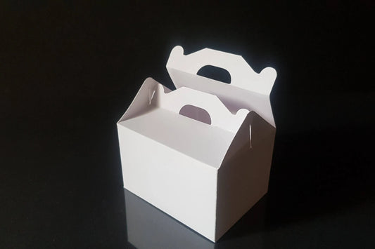 White box 8x6x5 cm