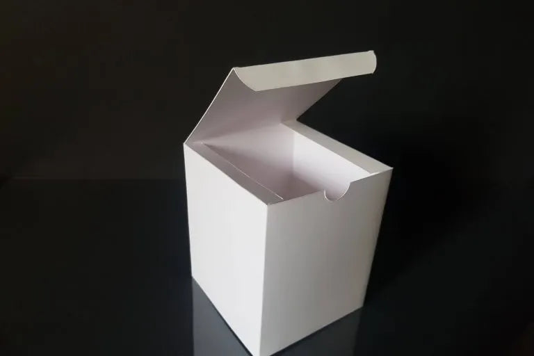 White product box 7x7x8 cm