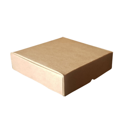 Self-forming natural box 8x8x2 cm